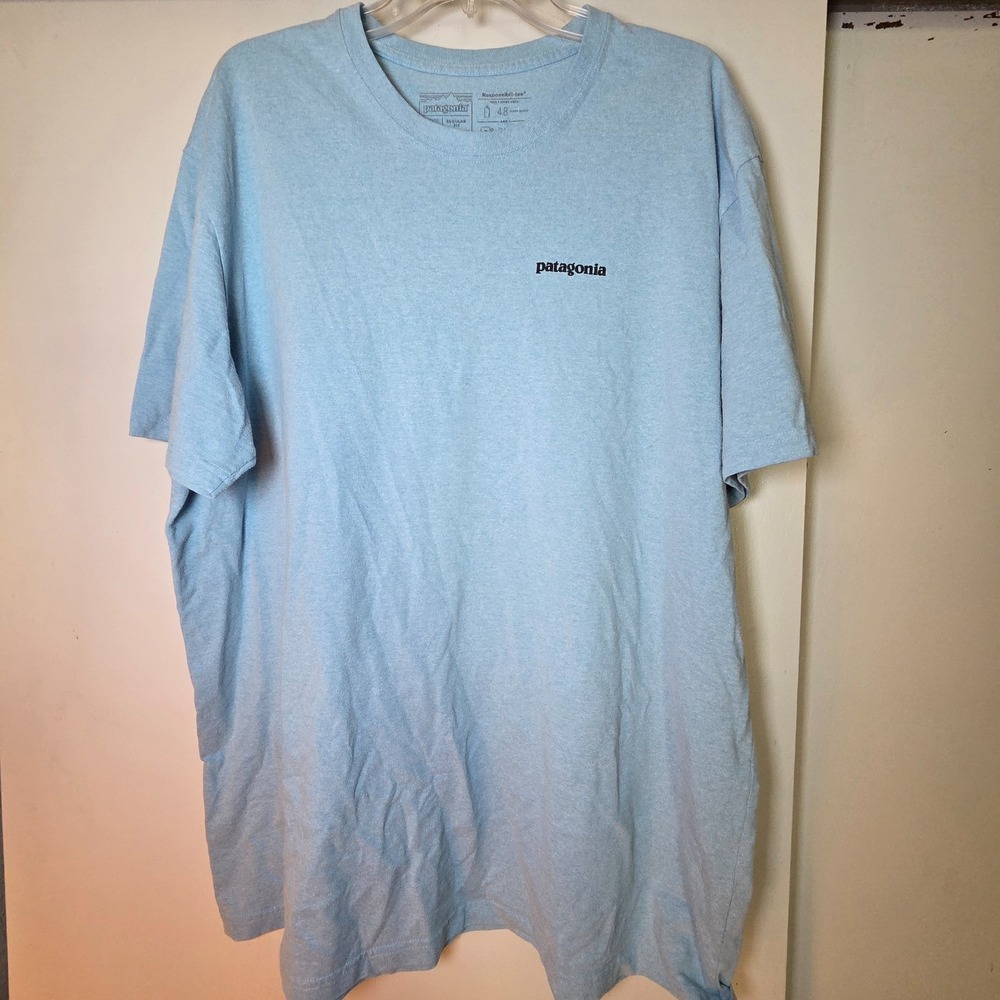 Patagonia Men's Blue Tshirt Size XXL Cotton Blend Short Sleeve Hiking Walking